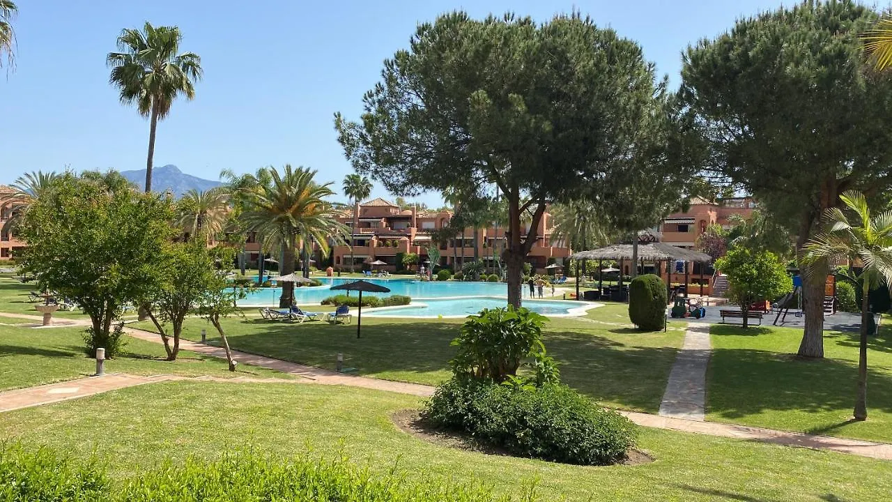 Alhambra Del Golf - Guadalmina Apartment Estepona 0*,  Spain