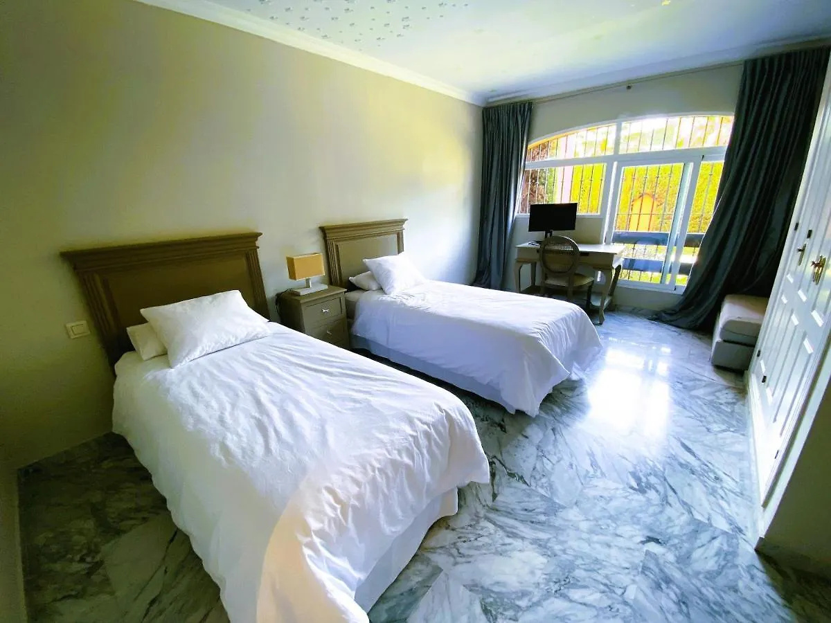 Alhambra Del Golf - Guadalmina Apartment Estepona 0*,