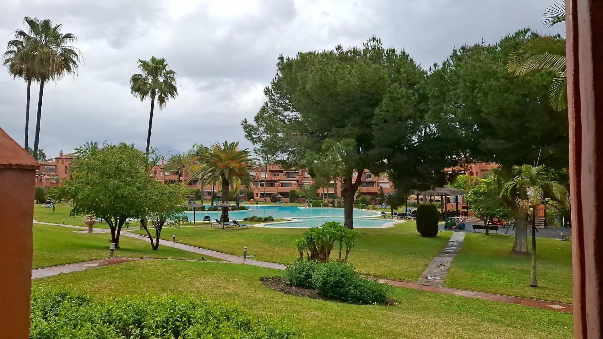 Alhambra Del Golf - Guadalmina Apartment Estepona 0*,  Spain